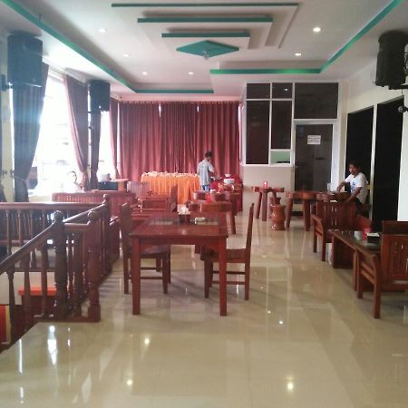 Benhur Hotel Padang  Luaran gambar